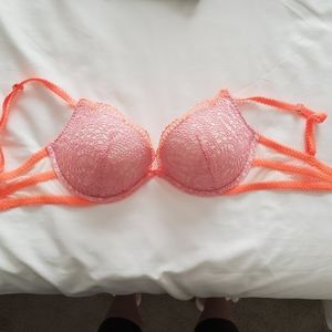 Demi lace bra